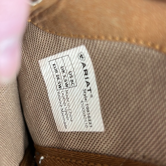 Ariat western boot style 10016432 size US8C - Picture 5 of 8